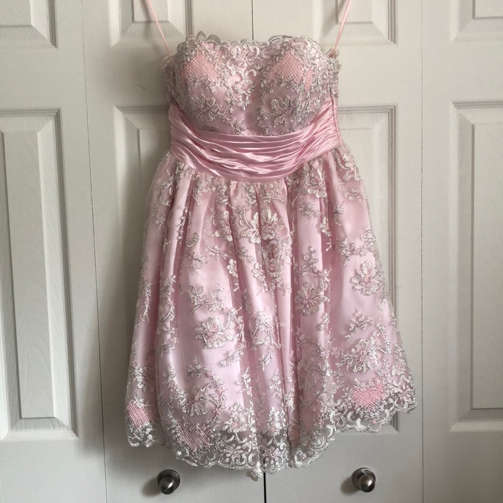 Pink lacy strapless dress